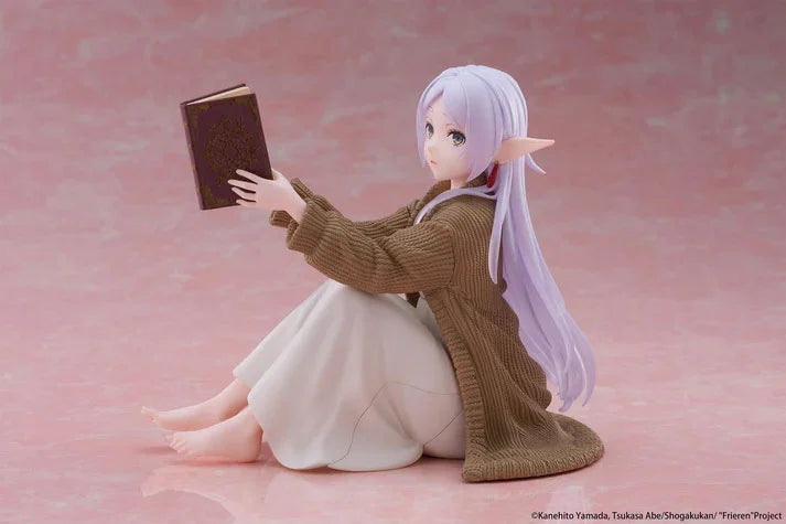 Frieren: Beyond Journey's End Desktop Cute Figure - Frieren (Roomwear Ver.)
